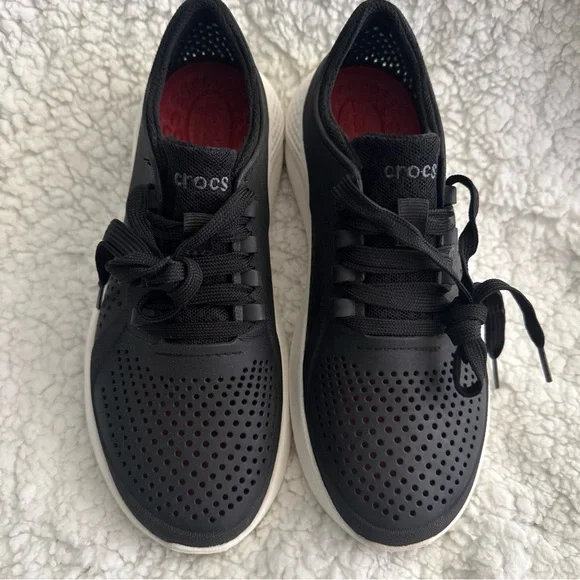 Crocs LiteRide Pacer Womens Size 7 Black White Lace Up Sneaker Shoes 205234 - Picture 6 of 8